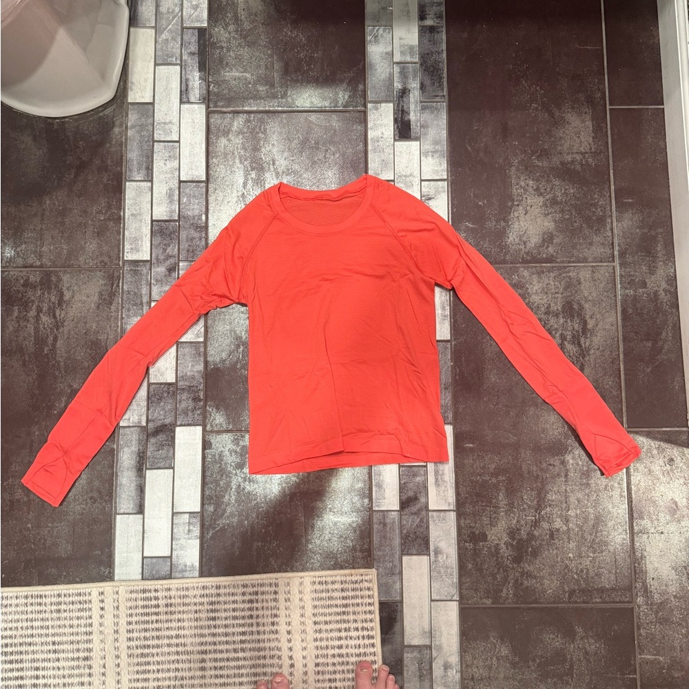 Lululemon Swiftly Tech Long Sleeve 2.0